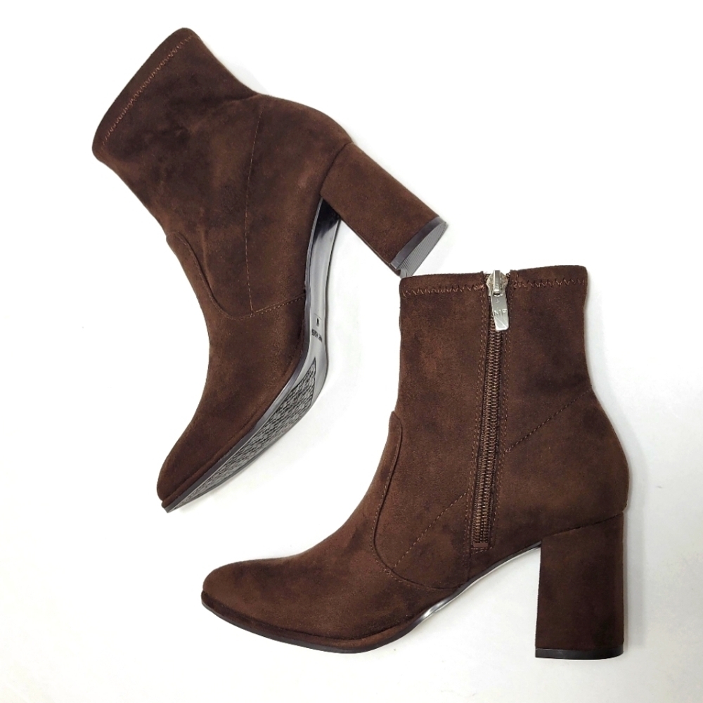 Marc Fisher Faux Suede Upper Almond Toe Side Zip Bootie. Size 6M